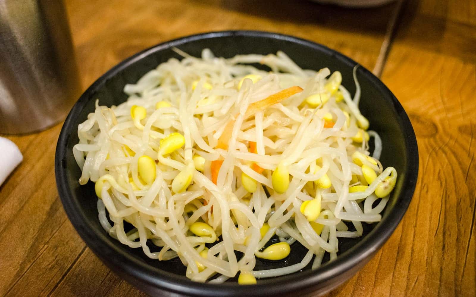 Kongnamul Guk finished dish